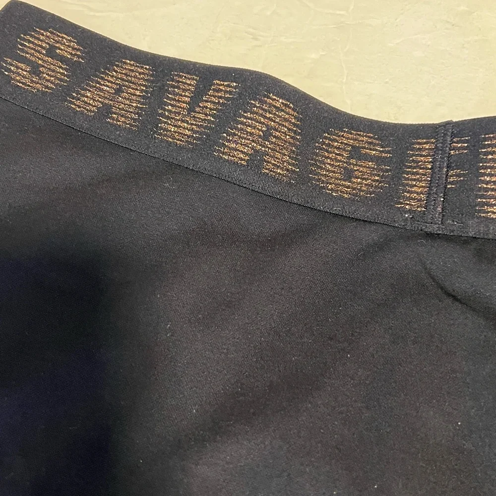 Savage FENTY L black cheeky underwear - Picture 4 of 5